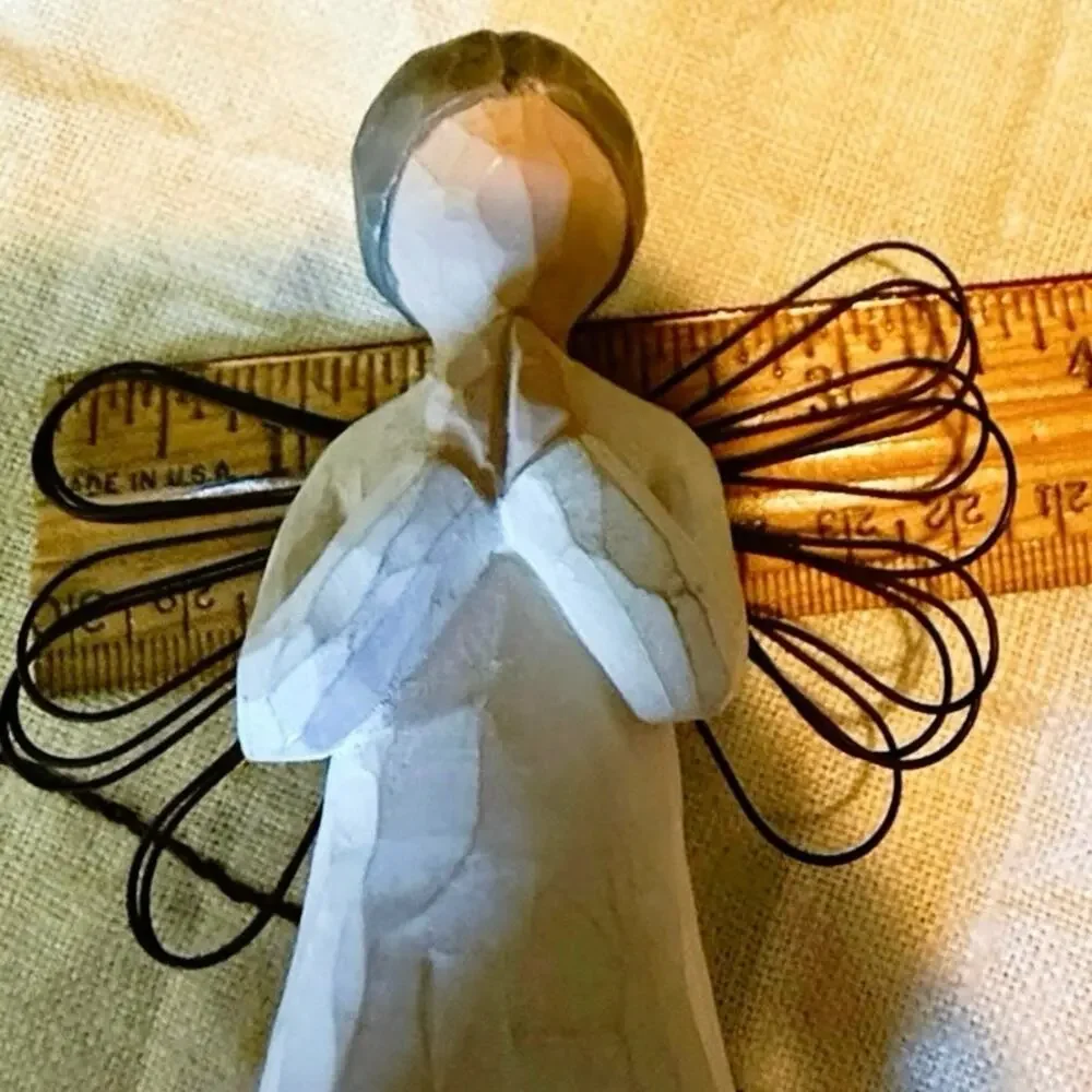 Willow Tree “Angel of Prayer” • 1999 • 4.25” Figurine